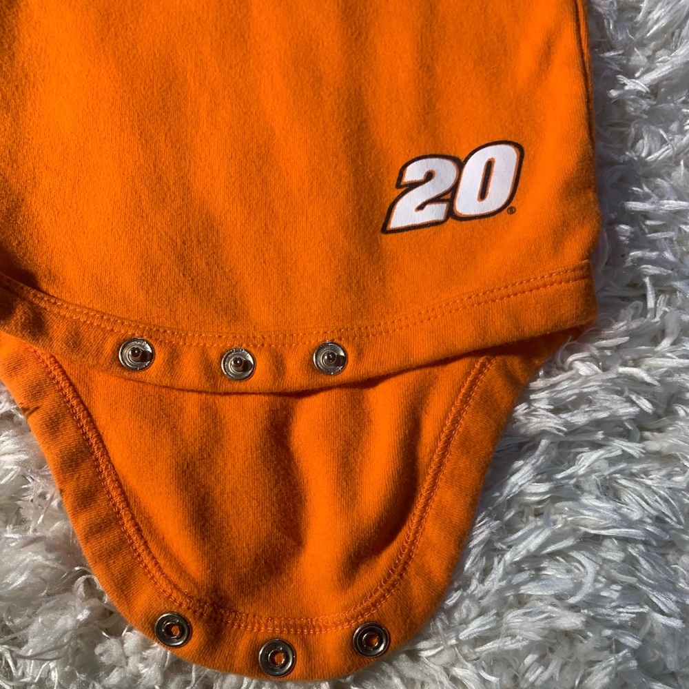 CHASE AUTHENTICS DAYTONA RACING 6-9 MONTHS - Picture 3 of 6